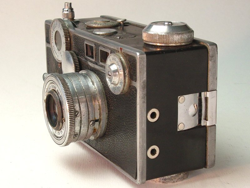 Argus C2 with case