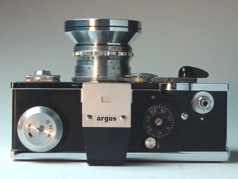 Argus Sandmar 35mm f/4.5 Wide Angle on C3 with finder