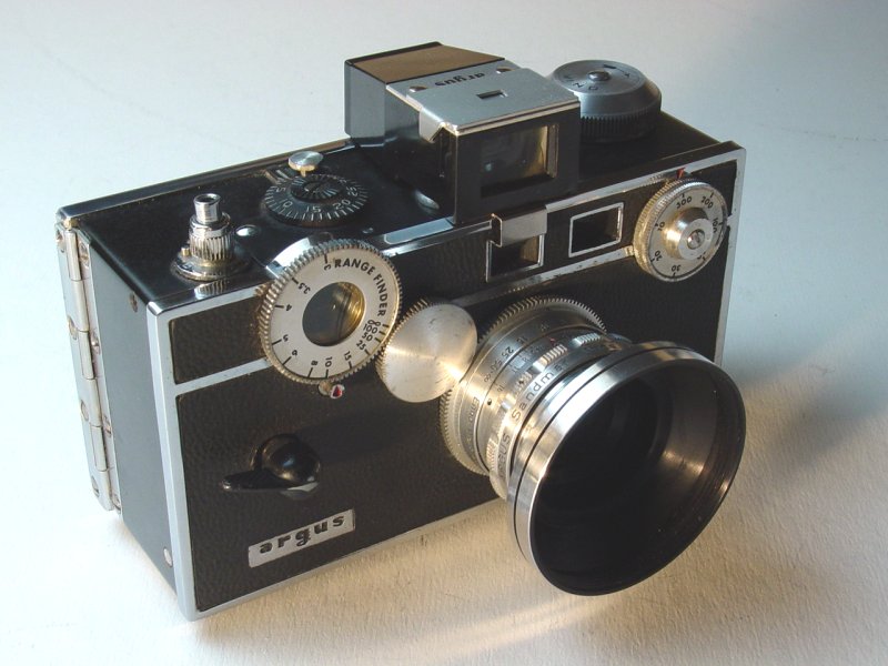 Argus Sandmar 35mm f/4.5 Wide Angle on C3 with finder