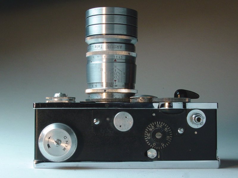 Viewfinder mask device installed for Argus Tele-Sandmar 100mm f/4.5
