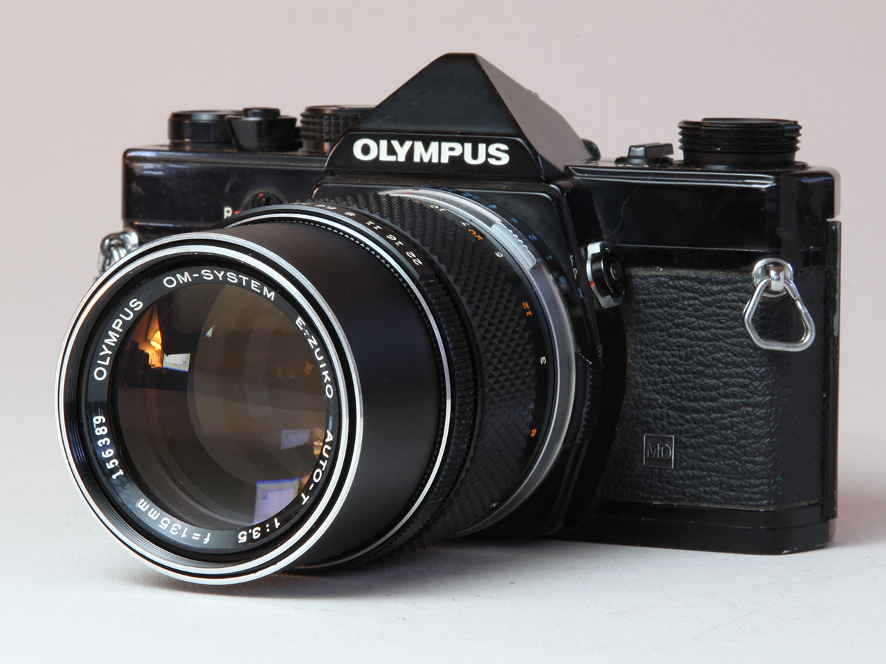 Click to Enlarge - Olympus OM System E.Zuiko Auto-T 1:3.5 f=135mm with OM-1 MD