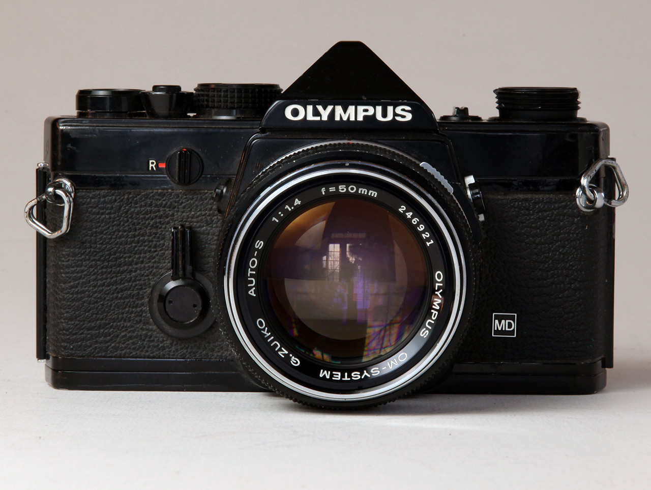 Click to Enlarge - Olympus OM System G.Zuiko Auto-S 1:1.4 f=50mm with OM-1 MD