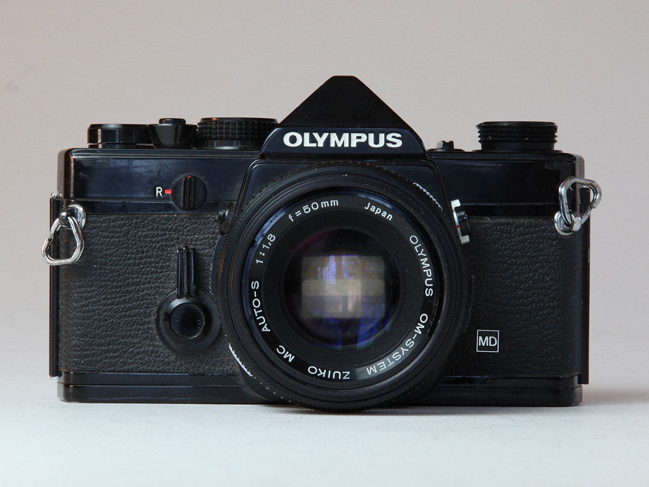 Click to Enlarge - Olympus OM System Zuiko MC Auto-S 1:1.8 f=50mm with OM-1 MD