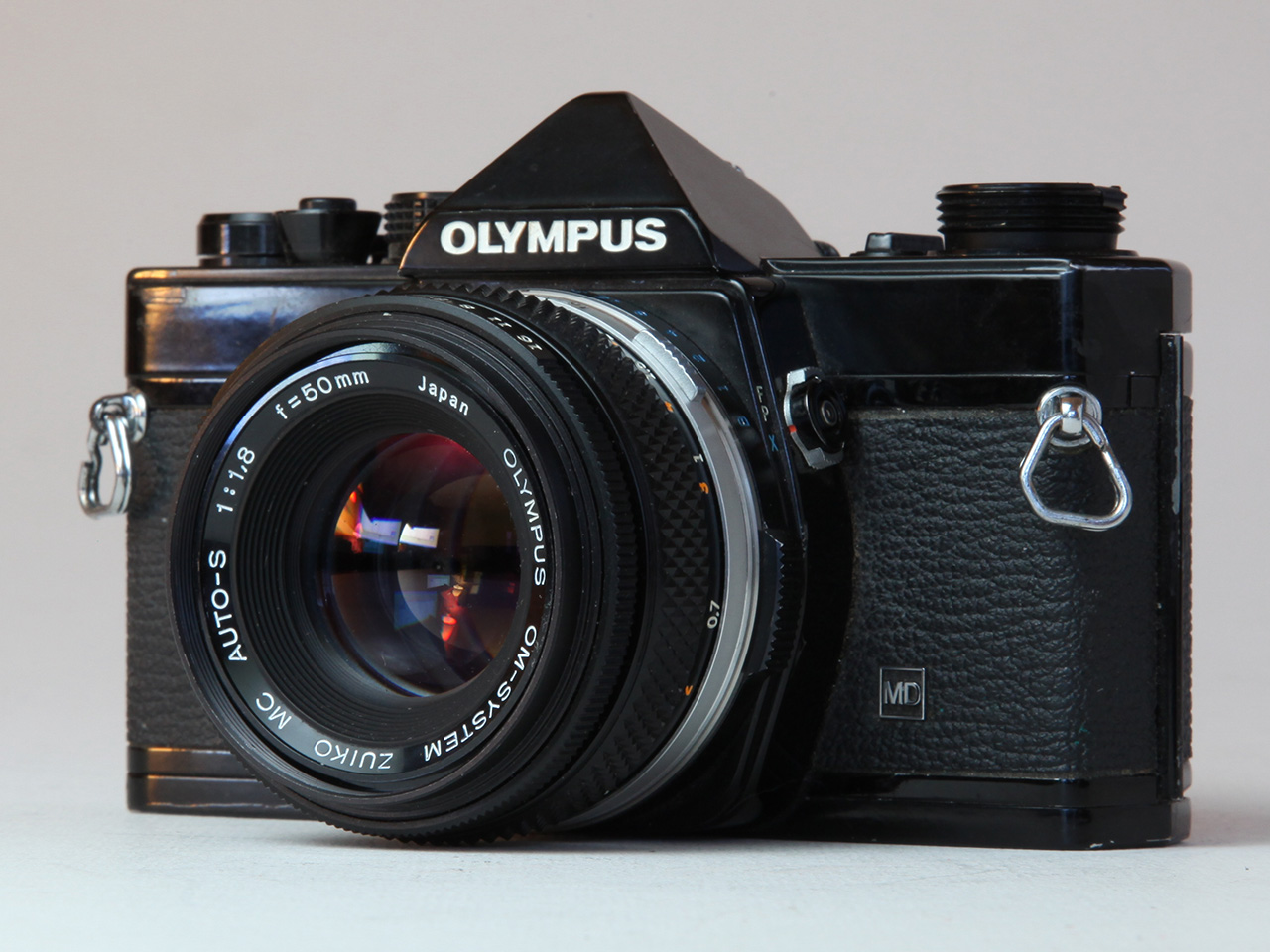 Click to Enlarge - Olympus OM System Zuiko MC Auto-S 1:1.8 f=50mm with OM-1 MD