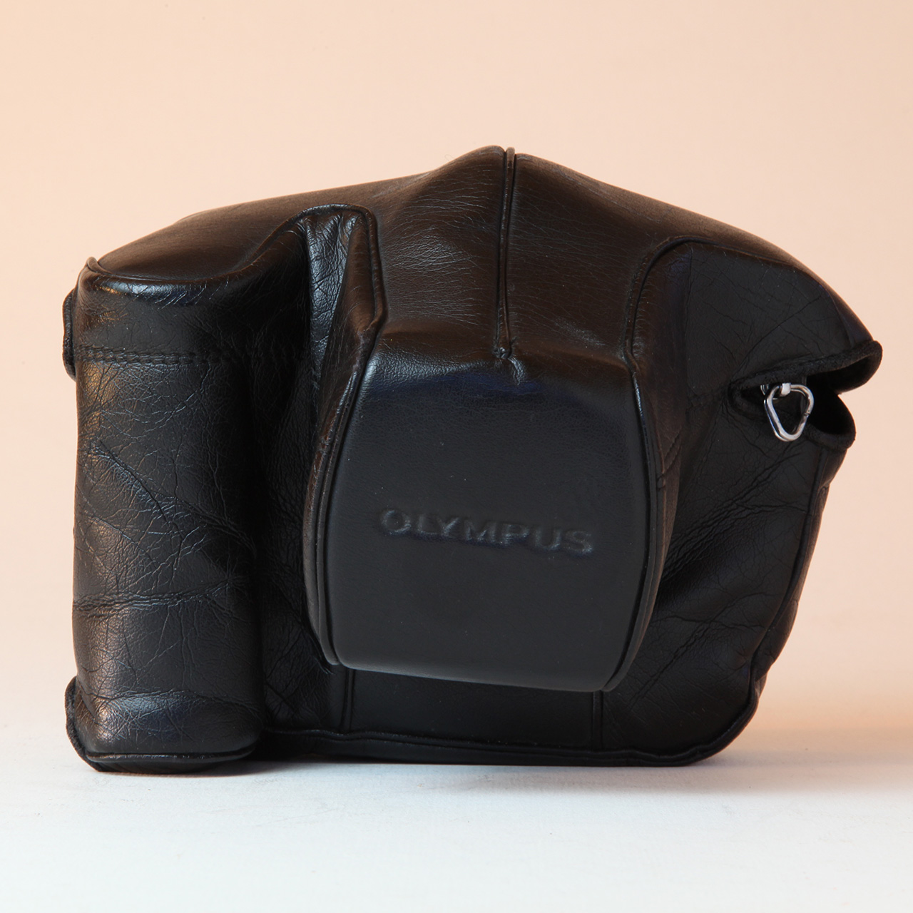 Click to Enlarge - Soft Case for Olympus OM System Winder 2 with OM-1 MD