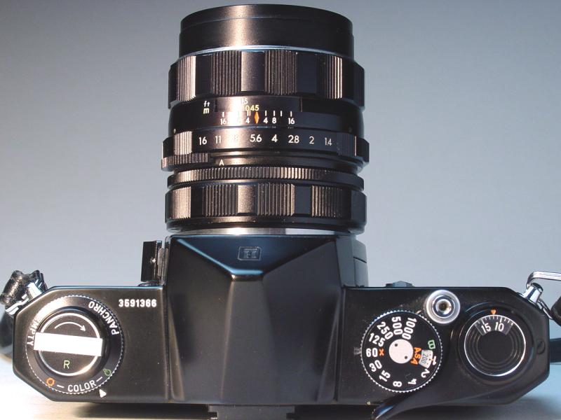 Asahi Pentax Helicoid Extension Tube on Honeywell Pentax Spotmatic and 50mm f/1.4 - Click to Enlarge