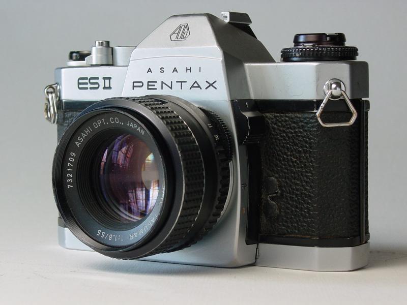 Asahi Pentax ES II Chrome with SMC Pentax 1:1.8/55mm