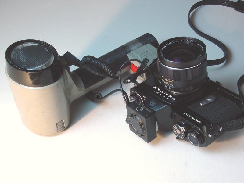 Honeywell Pentax Strobonar 772 on Spotmatic II with Strobo-eye and filters