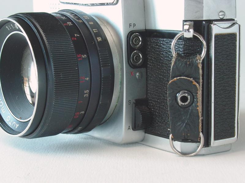 Spot Meter Switch on mamiya/sekor 1000 DTL with 55mm f/1.8