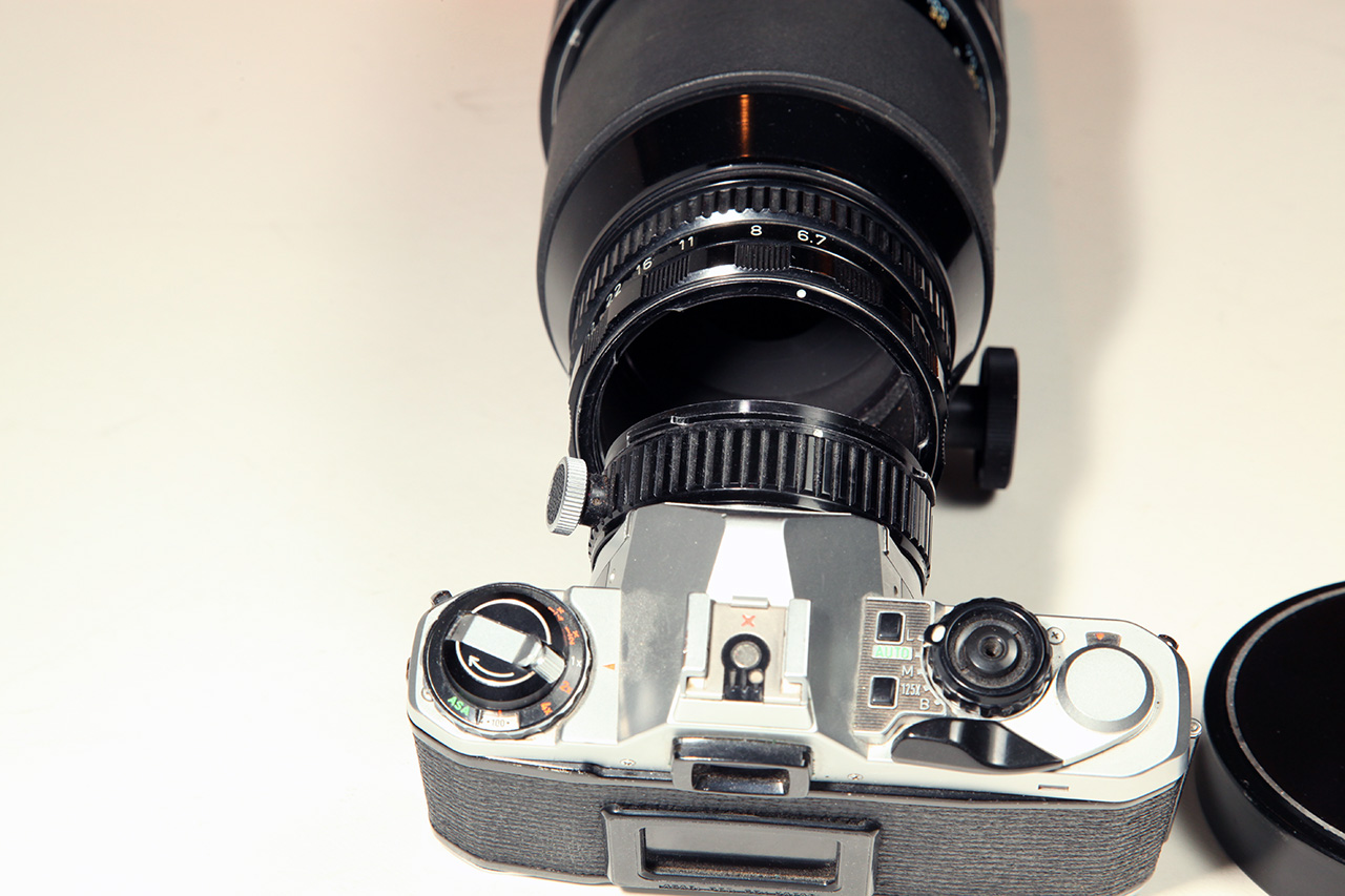 SMC PENTAX ZOOM 1:6.7 135~600mm coupling removed showing alignment marks