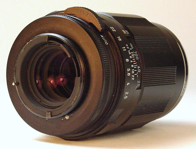 Super-Multi-Coated TAKUMAR 1:2.5/135mm - Click to Enlarge