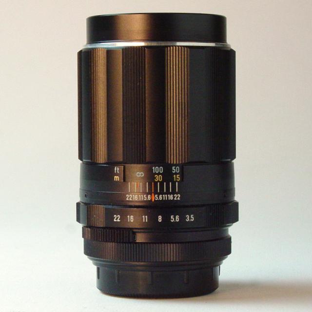 Super-Multi-Coated TAKUMAR 1:3.5/135mm - Click to Enlarge