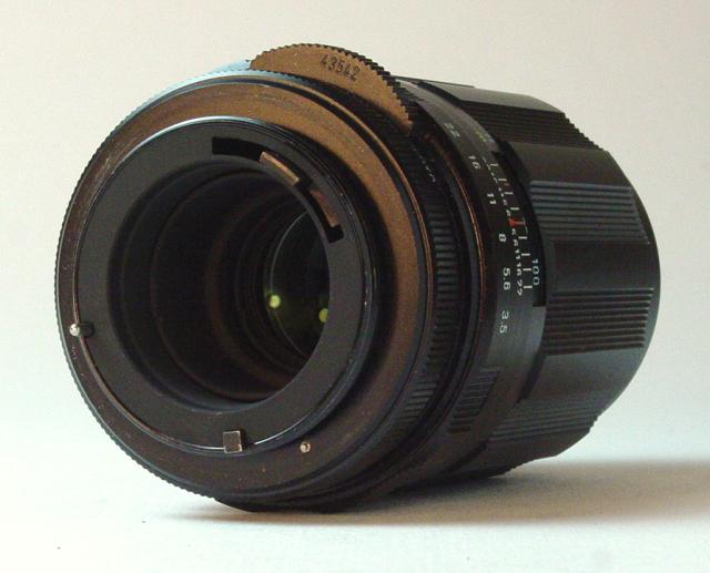 Super-Multi-Coated TAKUMAR 1:3.5/135mm - Click to Enlarge