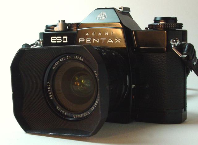 Super-Multi-Coated Takumar 28mm f/3.5 with ESII
