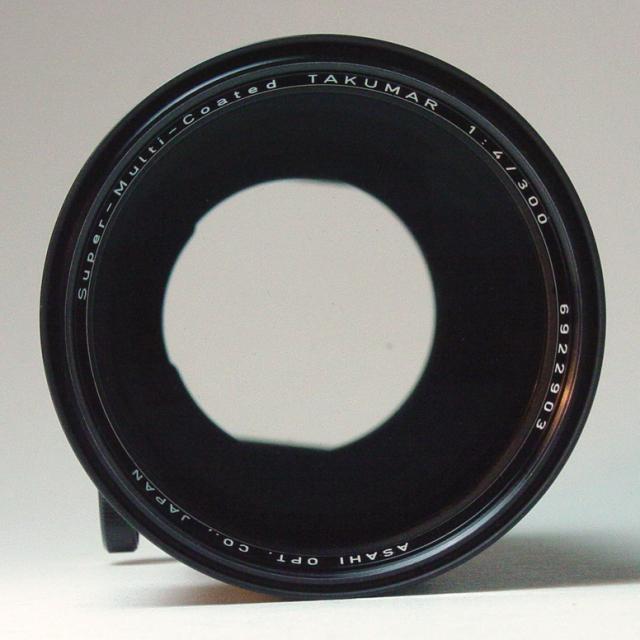 Super-Multi-Coated TAKUMAR 1:4/300mm - Click to Enlarge