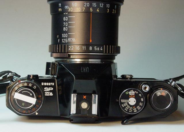 Spotmatic IIa with SMC TAKUMAR-ZOOM  1:4/45~125mm - Click to Enlarge