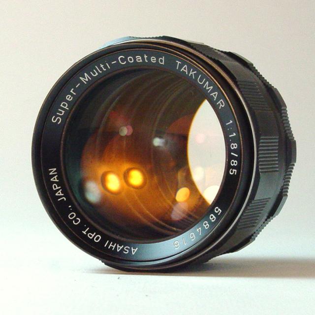 Super-Multi-Coated TAKUMAR 1:1.8/85mm - Click to Enlarge