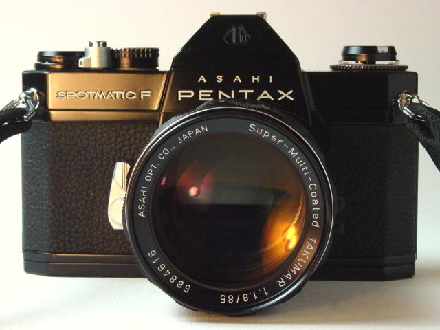 Super-Multi-Coated TAKUMAR 1:1.8/85mm with Spotmatic F