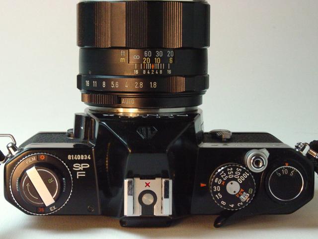 Super-Multi-Coated TAKUMAR 1:1.8/85mm with Spotmatic F