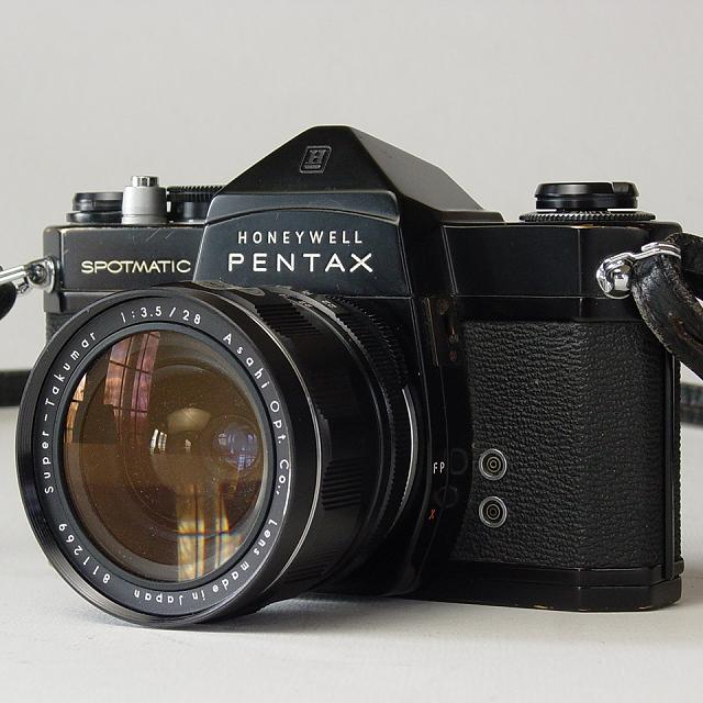 Super-Takumar 3.5 / 28mm on Honeywell Pentax Spotmatic