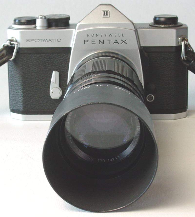 Asahi Pentax Tele-Takumar 1:5.6/200mm with Honeywell Pentax Spotmatic - Click to Enlarge