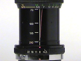 Vivitar 70~210 f/4.5 MC Macro Focusing Zoom